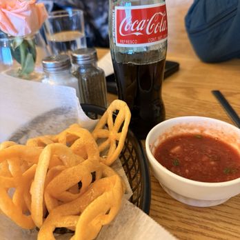 Tacos Wuey - Complementary chips and salsa - Mexican Near Me - Detroit, Michigan Tacos Wuey - Complementary chips and salsa - Mexican Near Me - Detroit, Michigan