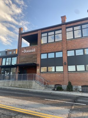 The Botanist Columbus Dispensary by null