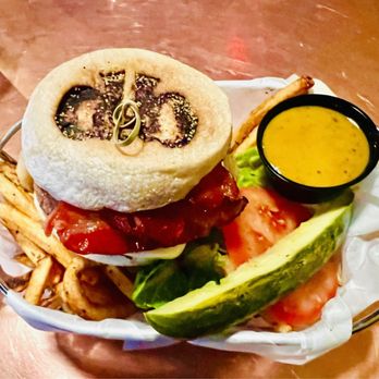 Diablo Burger - Burgers Near Me - Flagstaff, Arizona