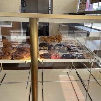 Henry's Donuts - donuts - Donuts Near Me - West Covina, California