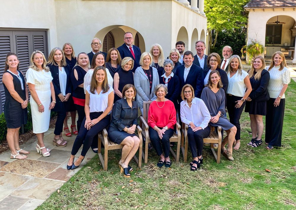 ASHURST NIEMEYER REAL ESTATE Updated August 2024 13 Photos 7472