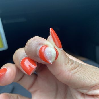 Lamer Nail Spa - Broken nail 4 days later. - Nail Salons Near Me - Norcross, Georgia