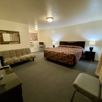 La Mesa Motel - Spacious and immaculately clean room. - Hotels Near Me - Santa Rosa, New Mexico La Mesa Motel - Spacious and immaculately clean room. - Hotels Near Me - Santa Rosa, New Mexico
