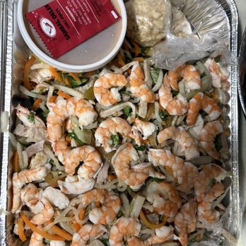 Lam Van - Large Lotus Salad - $35 as of Oct. 2025 (Cash Only!) - Vietnamese Near Me - Westminster, California Lam Van - Large Lotus Salad - $35 as of Oct. 2025 (Cash Only!) - Vietnamese Near Me - Westminster, California