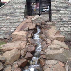 Garnethill Park - The waterfall works!!!