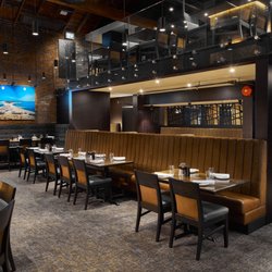 McLaren Lighting - McLaren's light design team made this happen side the fully redesigned and renovated Keg Restaurant in Victoria.