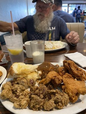 Russell's Restaurant by null
