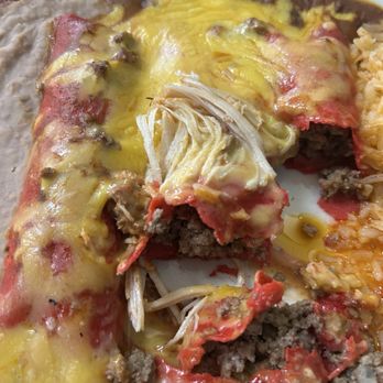Blanco Cafe - Chicken Enchiladas but it was Beef enchiladas - Mexican Near Me - San Antonio, Texas