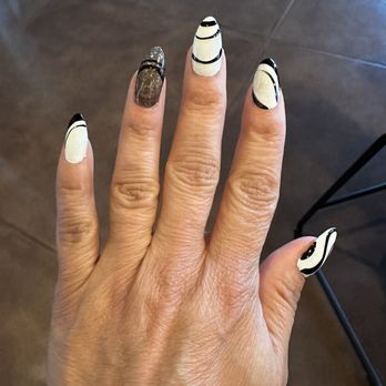 Pink & White Nails Spa - Nail Salons Near Me - Tucson, Arizona