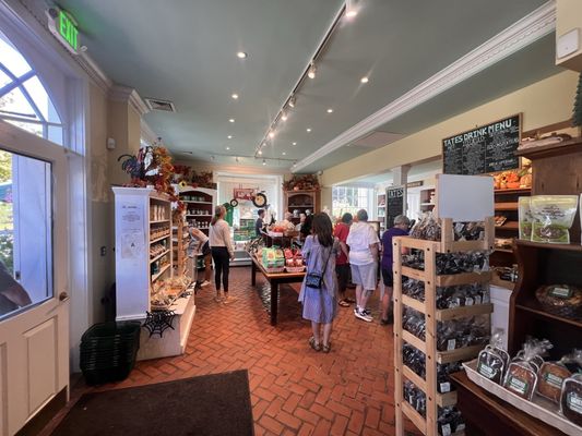 Tate's Bake Shop by null