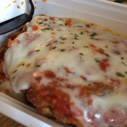 Great food great price .Must try their chicken Parmesan  dinner.