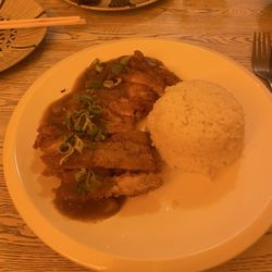 Tapas de Sichuan - Katsu chicken con curry.