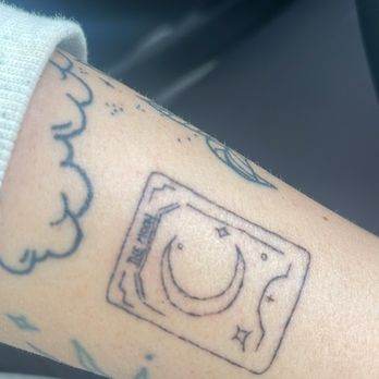 Artistic Encounter - Tattoo Near Me - Dallas, Texas