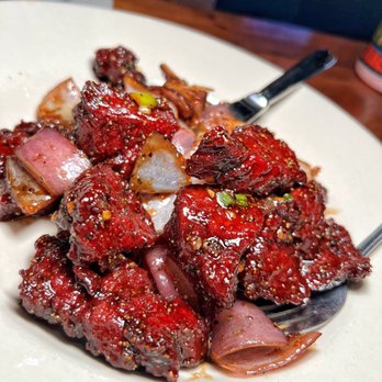 Wokcano - Black Pepper Beef Mignon - Sushi Bars Near Me - Burbank, California