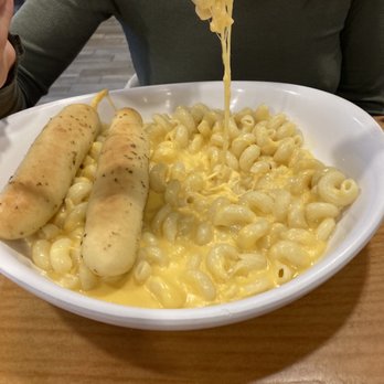 Fairground Pizza and Pub - Mac n cheese - Pizza Near Me - Cornish, Maine