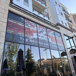Brit Pub - "The British Are Coming"