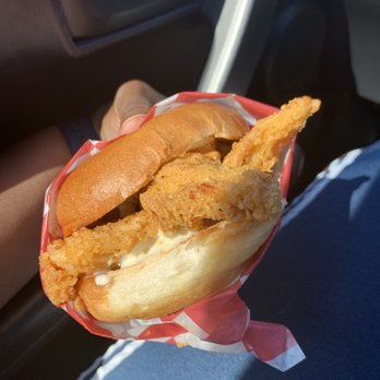 Roaming Rooster - Buffalo Fried Chicken Sandwich (Soo saucy!!!) - Chicken Shop Near Me - Washington, DC, District of Columbia
