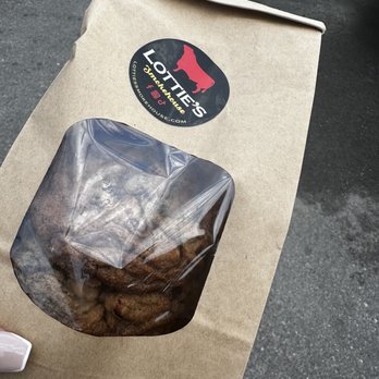 Lottie’s Wing Gurus - Chocolate chip pecan cookies - Chicken Wings Near Me - Spring, Texas Lottie’s Wing Gurus - Chocolate chip pecan cookies - Chicken Wings Near Me - Spring, Texas