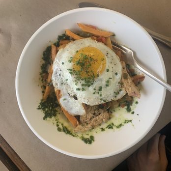 Oakhurst Café - Sweet potato hash - Breakfast & Brunch Near Me - Charlottesville, Virginia