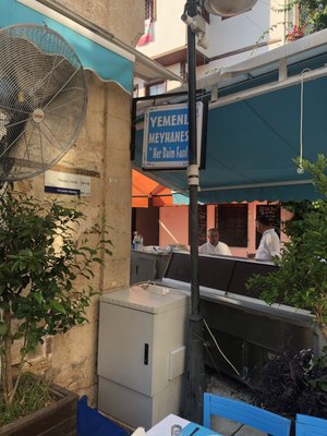 Yemenli Meyhanesi by null