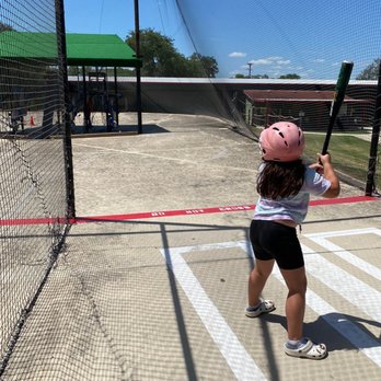 Green Acres Golf & Games - Batting cages - Amusement Parks Near Me - San Antonio, Texas