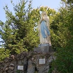 Le Cez - La statue qui veille sur le Lyaud