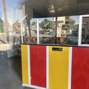 2nd Healthy Eatery - Looks like they cleaned up and went home early - Delis Near Me - Bellflower, California