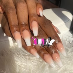 Medium Nails with 1 design