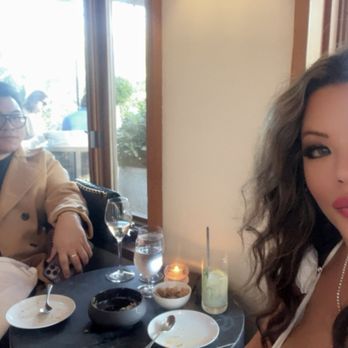 RO Restaurant & Lounge - Us just trying to have a great time - Lounges Near Me - Yountville, California