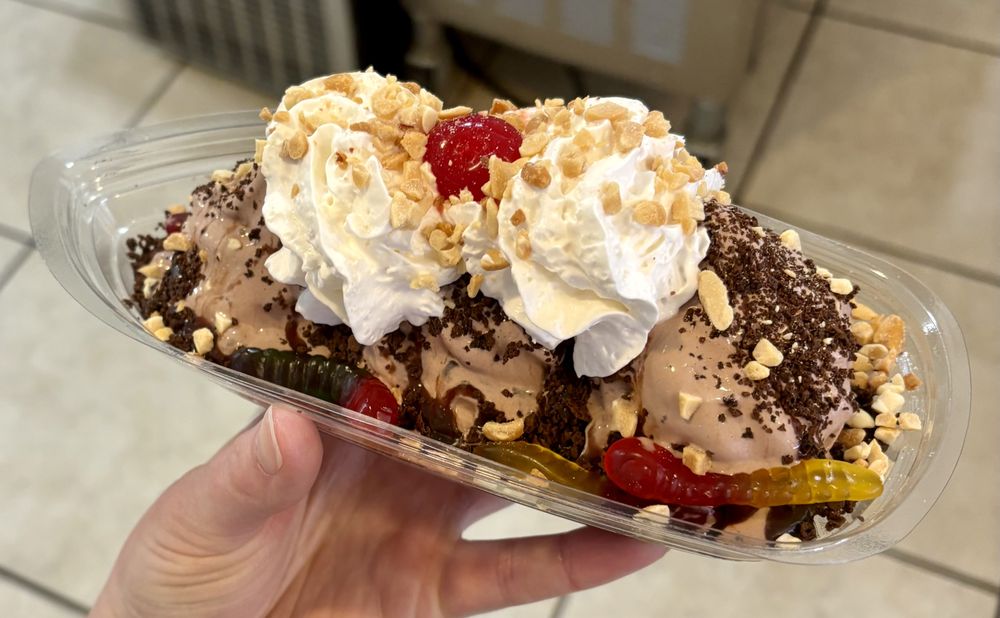 Food from Annie's Sweets & Treats