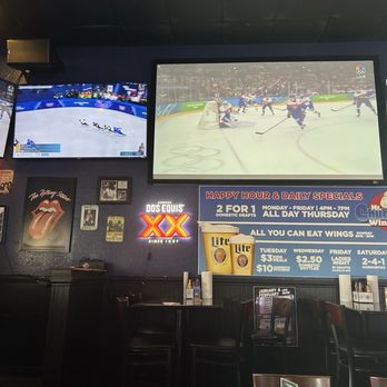 Mr Chubby's Wings - TVs everywhere - Chicken Wings Near Me - Ponte Vedra Beach, Florida