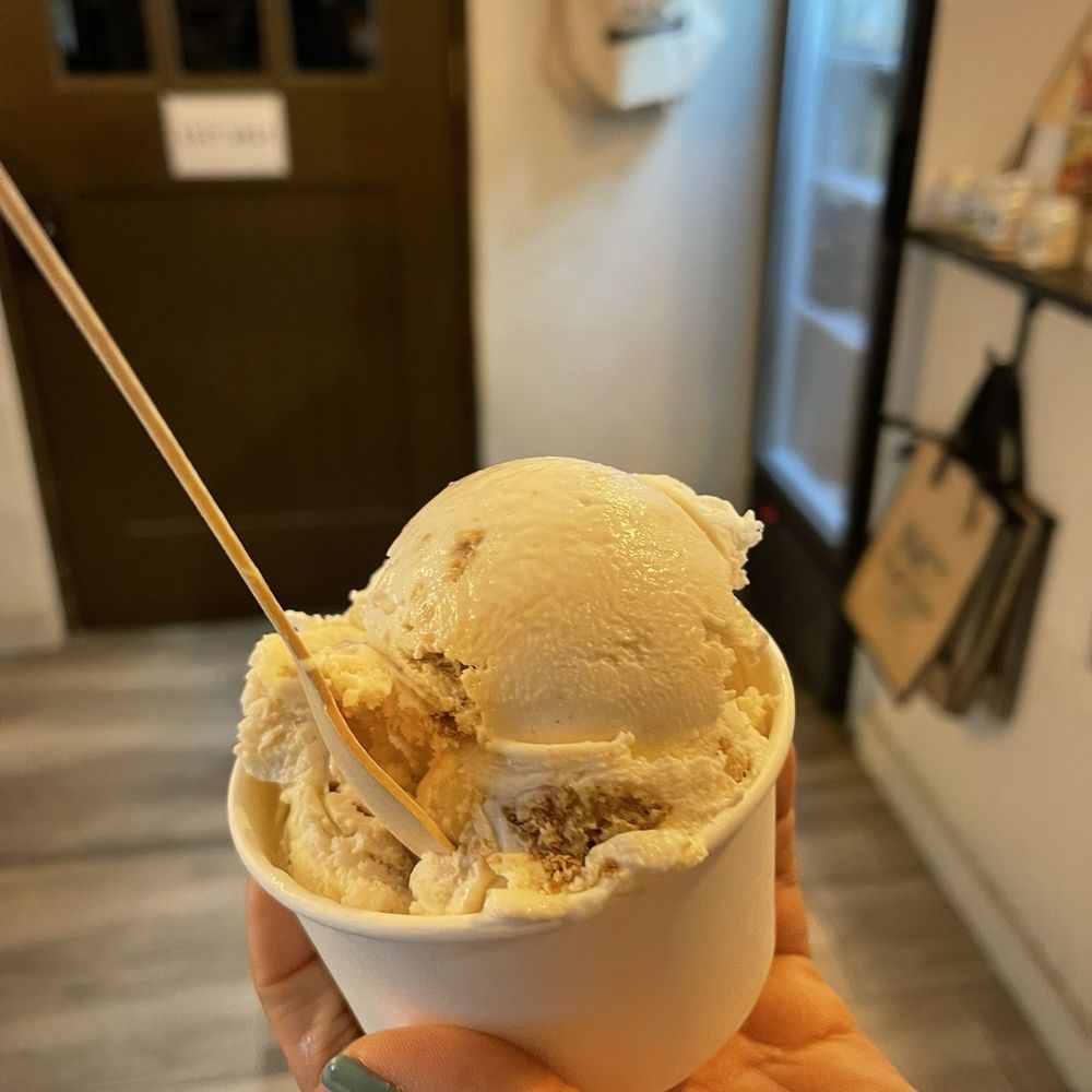 High Lawn Farm - Apple something ? I forget haha - Specialty Food Near Me - Lee, Massachusetts High Lawn Farm - Apple something ? I forget haha - Specialty Food Near Me - Lee, Massachusetts