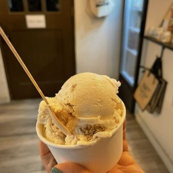 High Lawn Farm - Apple something ? I forget haha - Specialty Food Near Me - Lee, Massachusetts