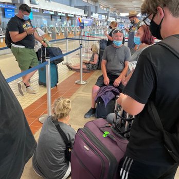 Delta Air Lines - Check in - Airlines Near Me - Kahului, Hawaii