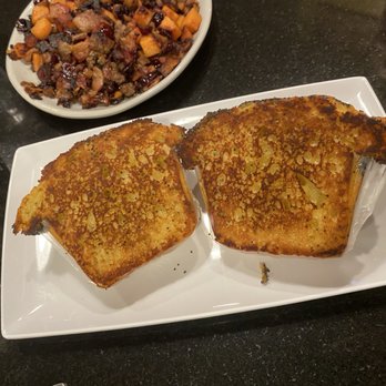 J & M Diner - Lemon, poppy muffin - Breakfast & Brunch Near Me - Framingham, Massachusetts