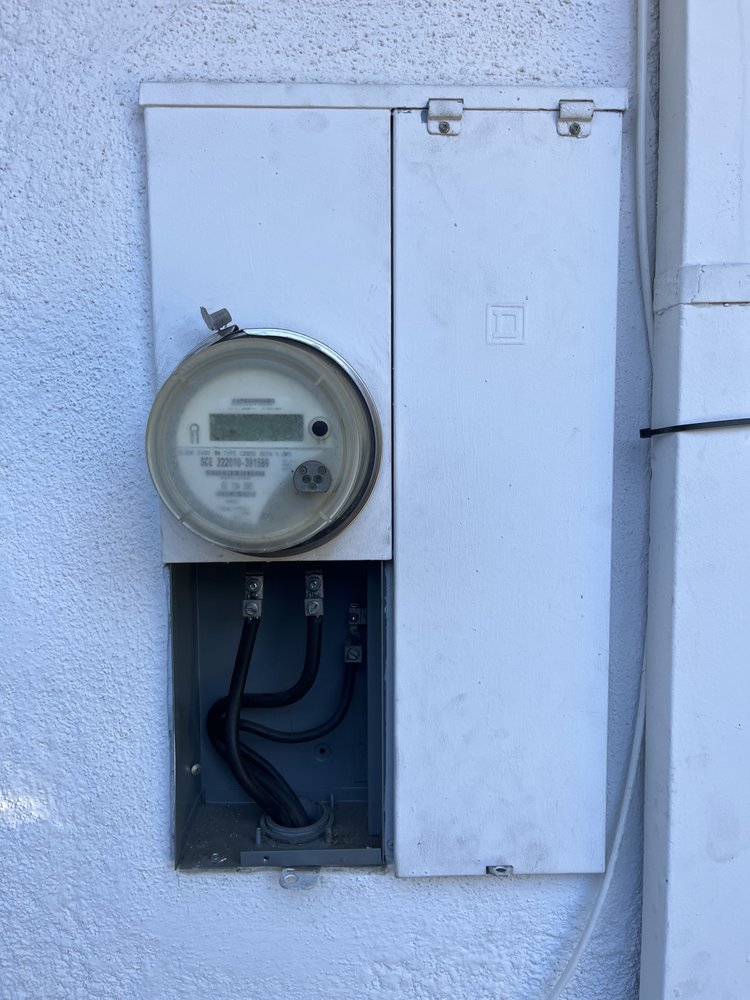 Slide of SamNoa Electric