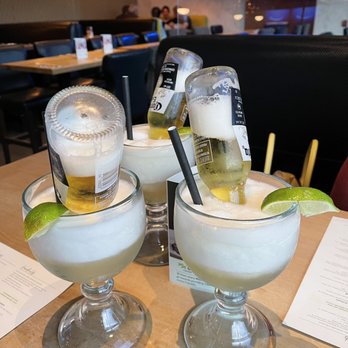 Moxies Langley Restaurant - Canadian (New) Near Me - Langley, British Columbia Moxies Langley Restaurant - Canadian (New) Near Me - Langley, British Columbia