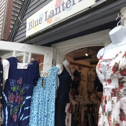 Blue Lantern Clthg - Do not shop here. Awful service .