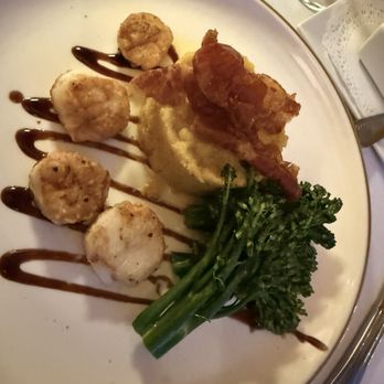 Osteria D'Assisi - Seared Scallops with polenta - Italian Near Me - Santa Fe, New Mexico Osteria D'Assisi - Seared Scallops with polenta - Italian Near Me - Santa Fe, New Mexico