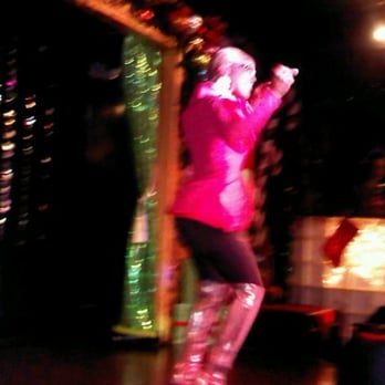 Lips - Florida - Mary J Blige - Bars Near Me - Oakland Park, Florida