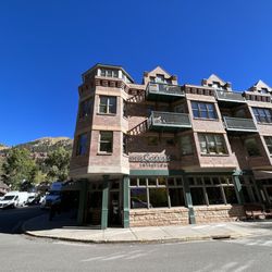 Hotel Columbia - Outside