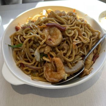 White Peony - House Chow Mein - Chinese Near Me - Tracy, California