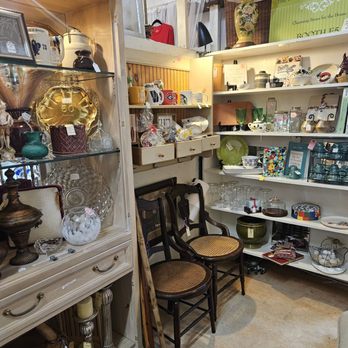 Junk In The Trunk - Antiques Near Me - Athens, Georgia