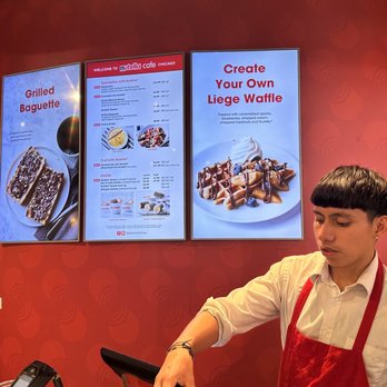 Nutella Cafe - Order counter - Desserts Near Me - Chicago, Illinois