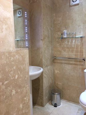 Brooks Guesthouse Bath by null