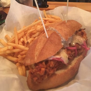 Commonwealth - M80 - Beer Bar Near Me - Modesto, California