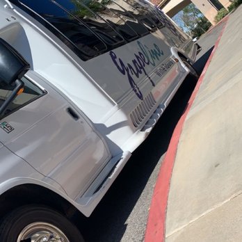 Grapeline Wine Tours - Wine Tours Near Me - Temecula, California