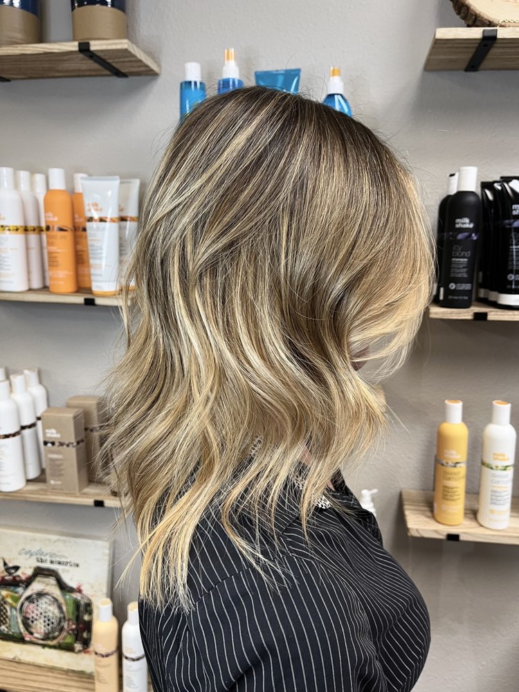 DANIEL MUNOZ COLOR Updated October 2024 31 Photos 5666 N Academy