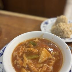 Kapiolani Coffee Shop - Tripe bowl
