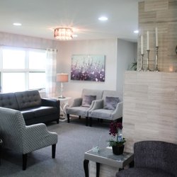 Jeffrey J Brink, DDS - Our spacious waiting room is decorated with soothing colors and comfortable furniture designed to put our patients at ease.